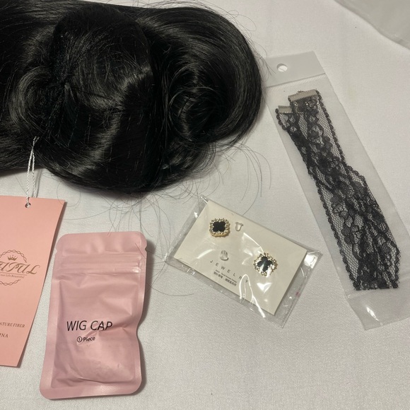 Mupul black wig with accessories new - Picture 5 of 9